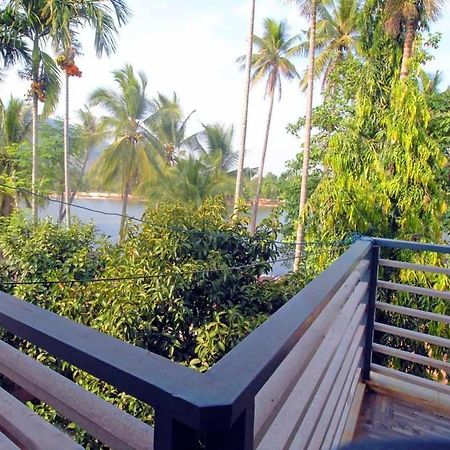 Arcadia Backpackers & Waterpark Hostel Kampot Exterior photo