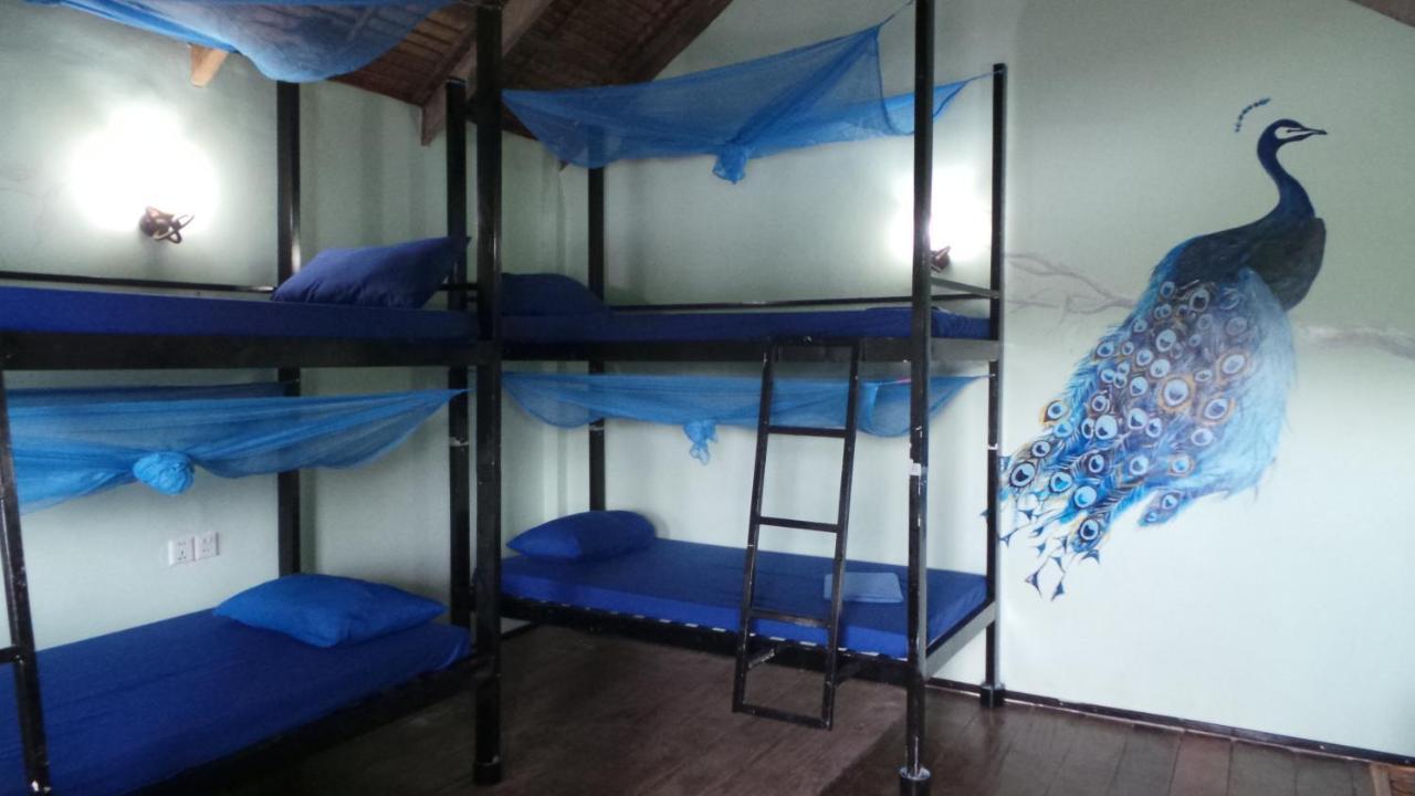Arcadia Backpackers & Waterpark Hostel Kampot Exterior photo